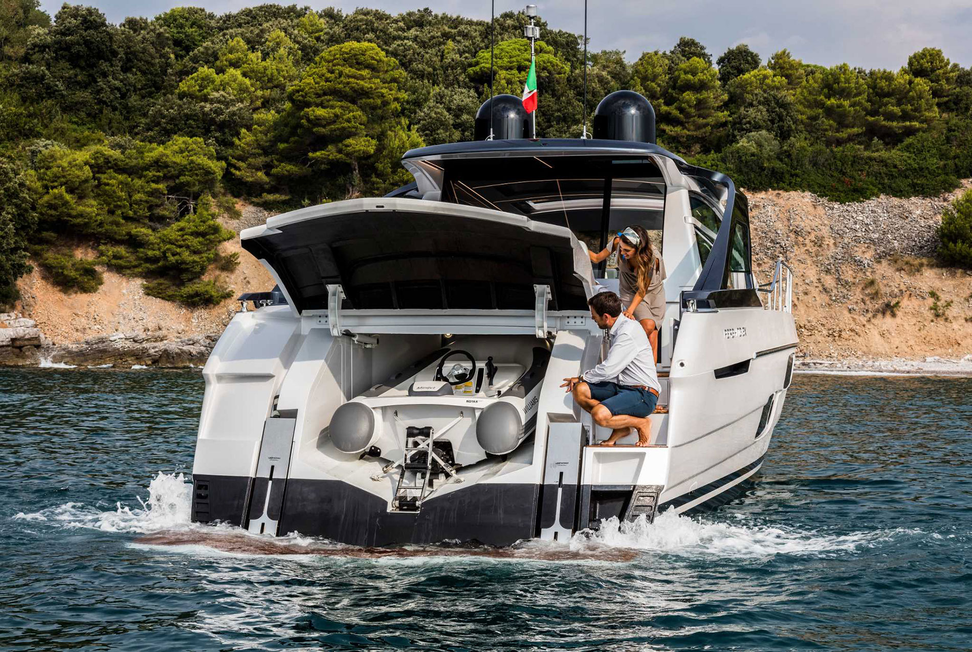 Pershing 5x